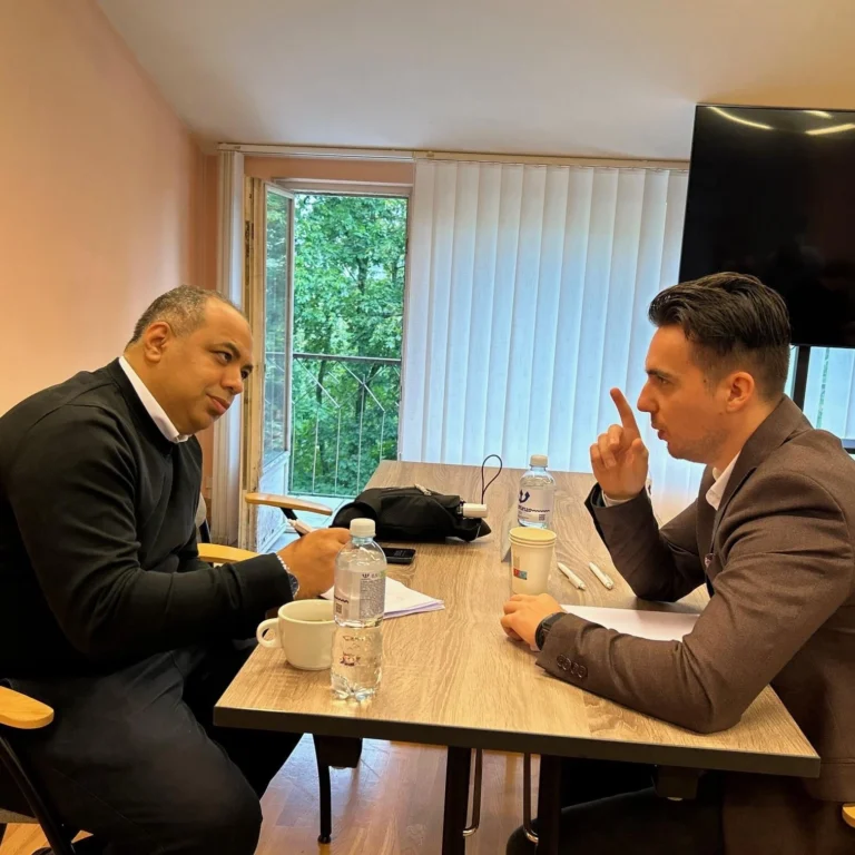 Empowering Business Connections (5)